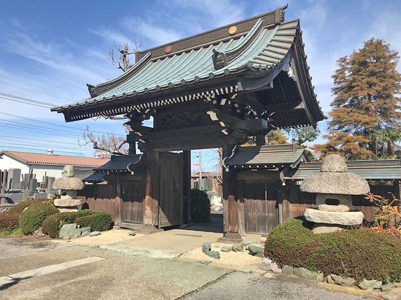 越谷樹木葬墓地　厳かな山門