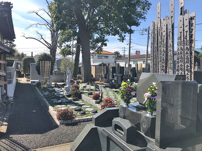 越谷樹木葬墓地　木々に囲まれた樹木葬墓