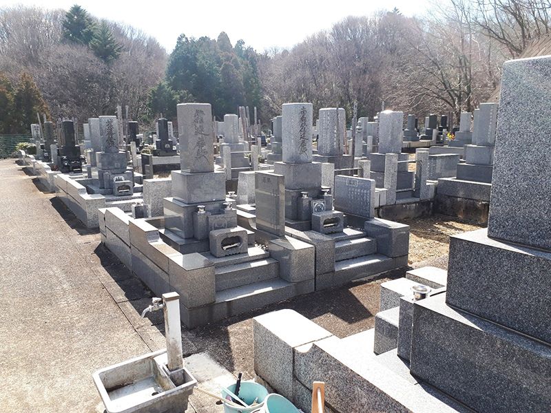 八王子道玄霊園　御影石が美しい墓石