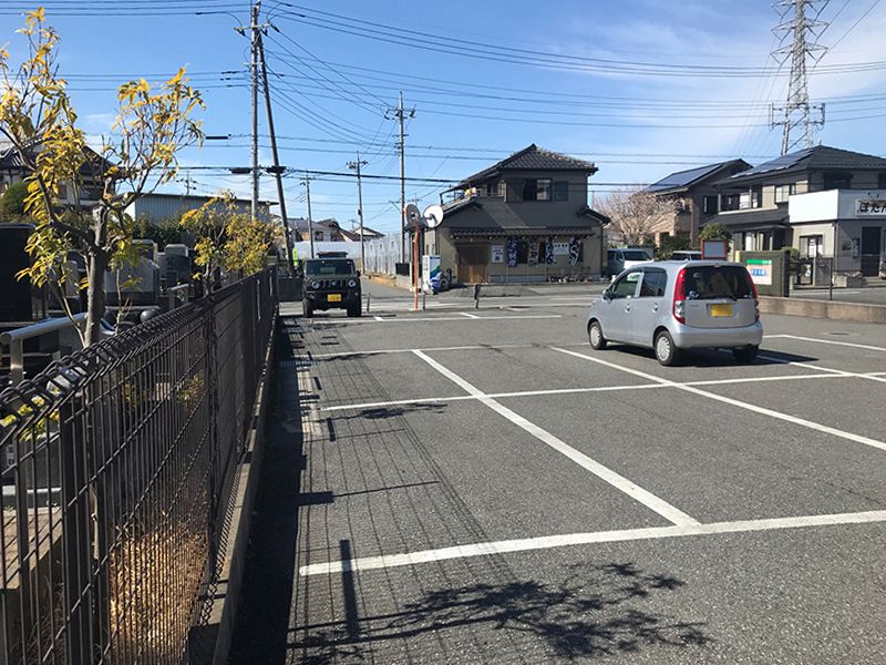彩の都メモリアルパーク　駐車スペース