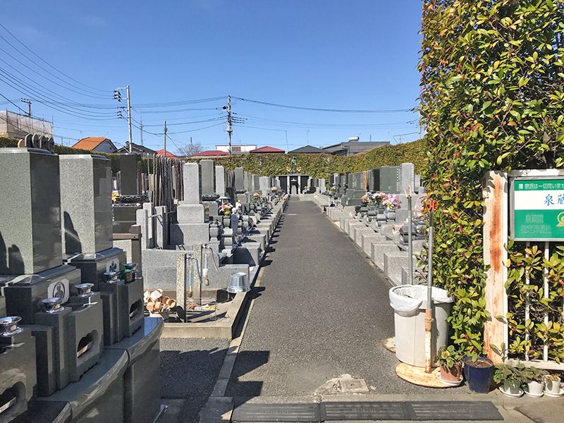 草加聖地霊園　区画整備された墓域