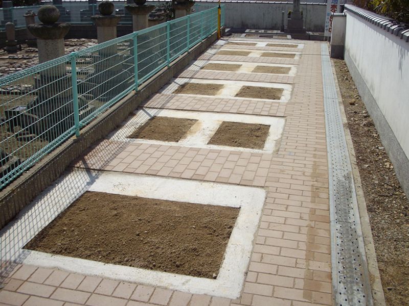 佛日寺境内墓地