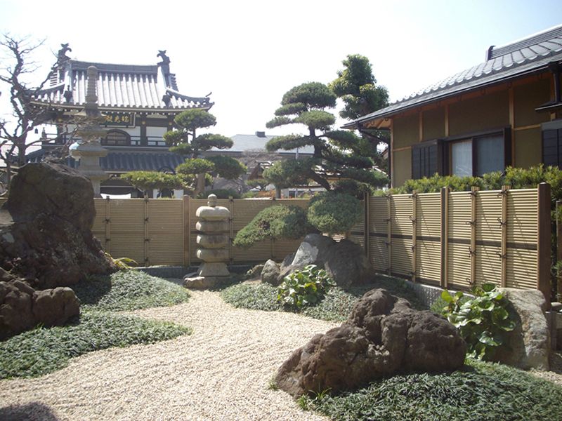 佛日寺境内墓地