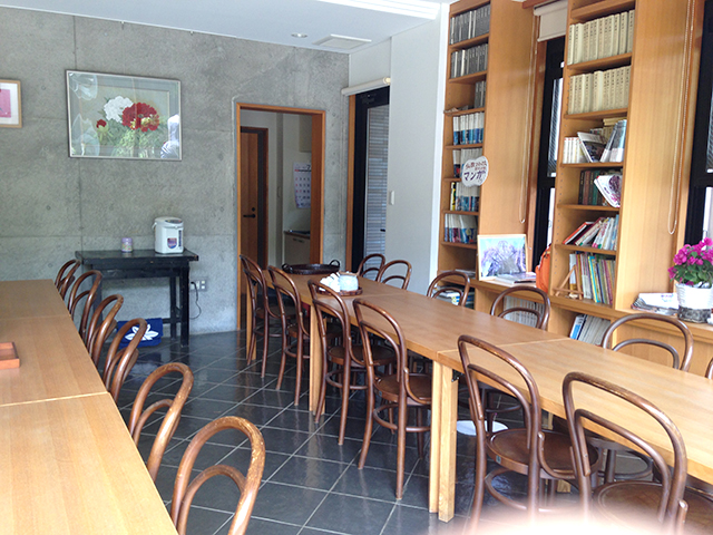 城山霊園　休憩所②