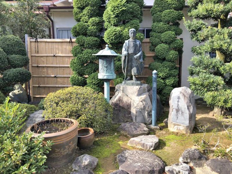 實相寺 のうこつぼ