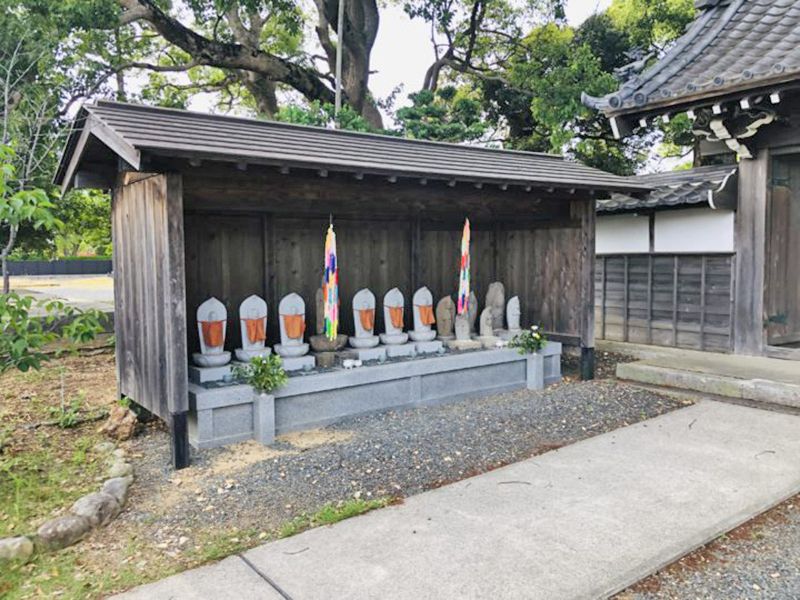 祥雲寺 のうこつぼ