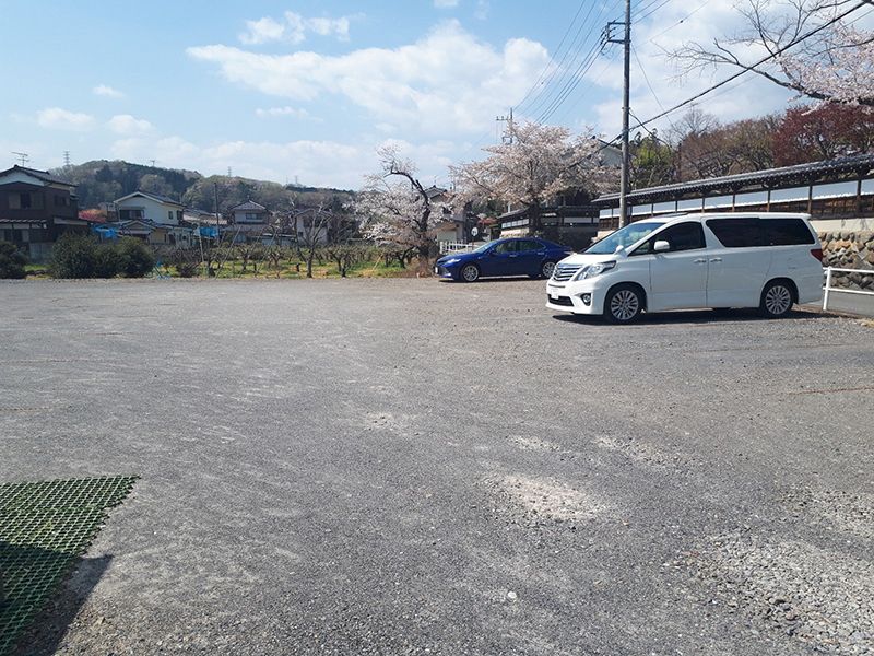 メモリアルパーククラウドあきる野　広い駐車場