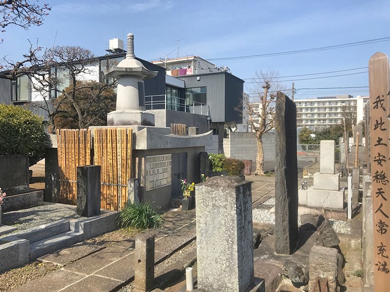 世田谷メモリアル　永代供養塔