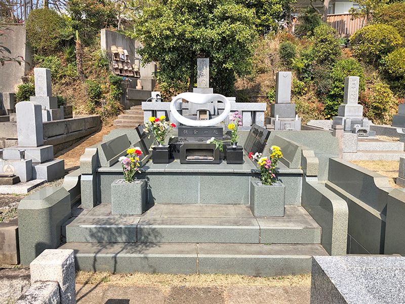 光源寺「つつじヶ丘墓苑」