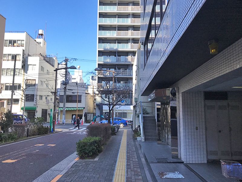 大徳院 両国陵苑　両国駅から徒歩10分弱の交通至便な立地