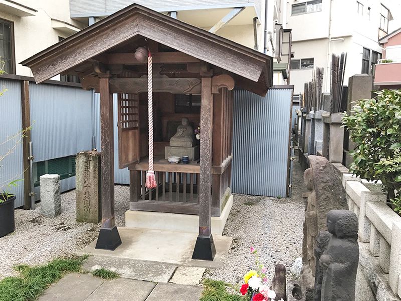 宝泉寺 青戸墓苑　南葛八十八ヶ所霊場