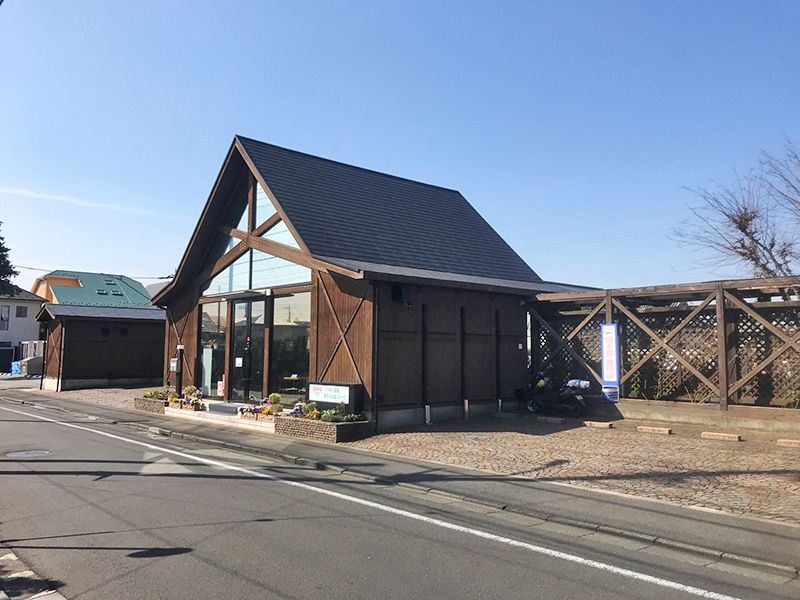 府中・国立メモリアルパーク　ロッジ風管理事務所