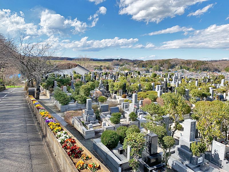 狭山湖畔霊園　自然豊かな園内風景