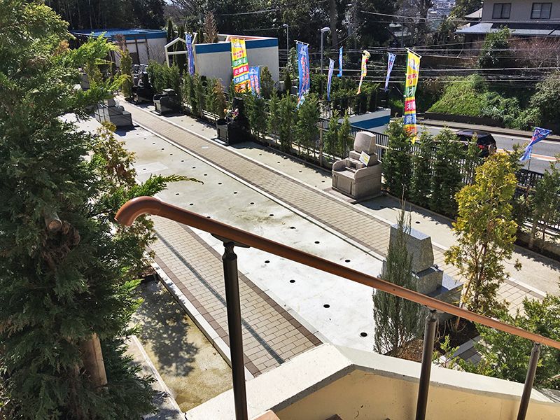 メモリアルガーデン藤沢　緑に囲まれた空間