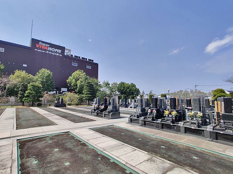 大林寺別院霊園　大きな空を望める墓域