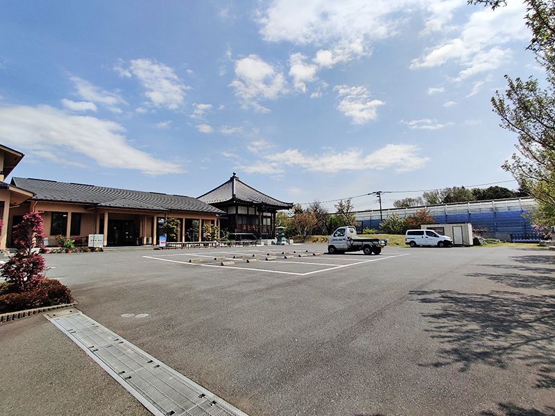 大林寺別院霊園　車で来場可能な専用駐車スペース