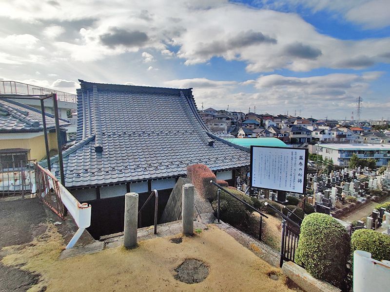 寺尾墓苑　墓域上の高台からの景色