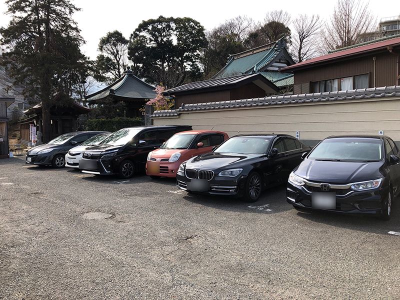 戸塚花観音墓苑　専用駐車場完備
