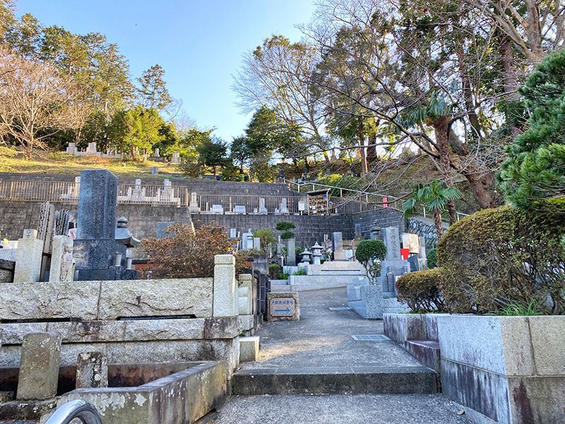 正安寺墓苑