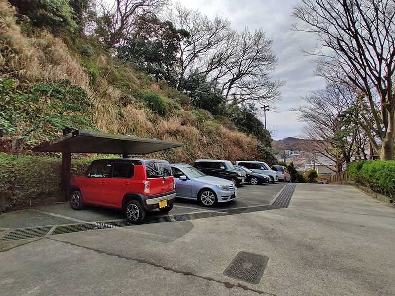 逗子霊苑　整備された駐車場