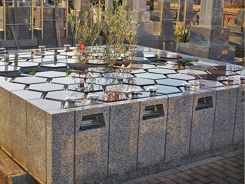 新所沢霊園アルヴェアージュ　手入れされた植栽