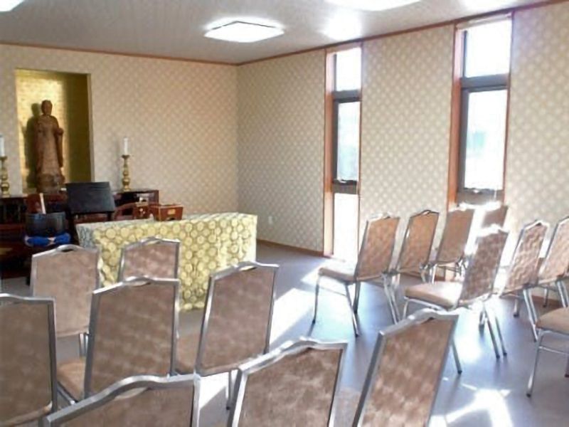 印旛十三仏霊園　法要施設