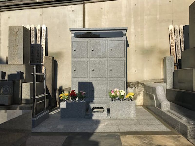 慈眼寺 のうこつぼ