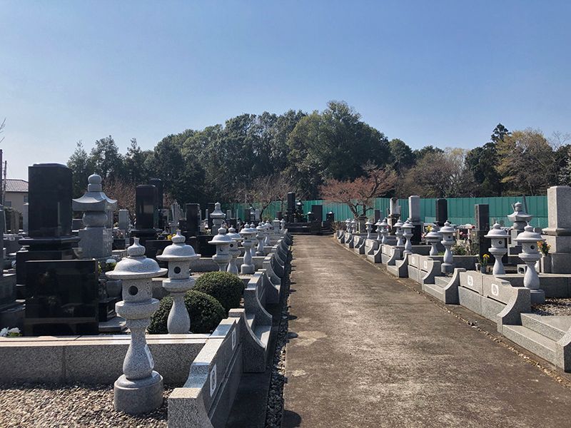 米本聖地霊園　和型墓石