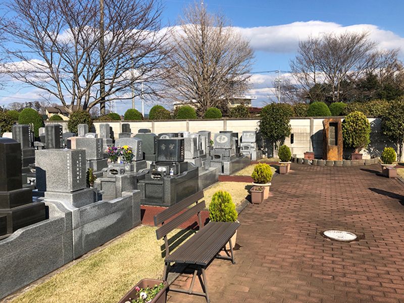 野田メモリアルパーク　平坦な参道