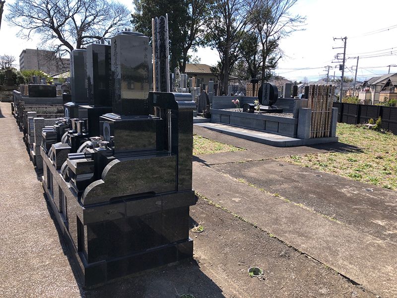 蓮生寺　参道はバリアフリー設計