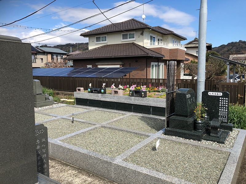 東学寺　樹木葬・花壇墓地