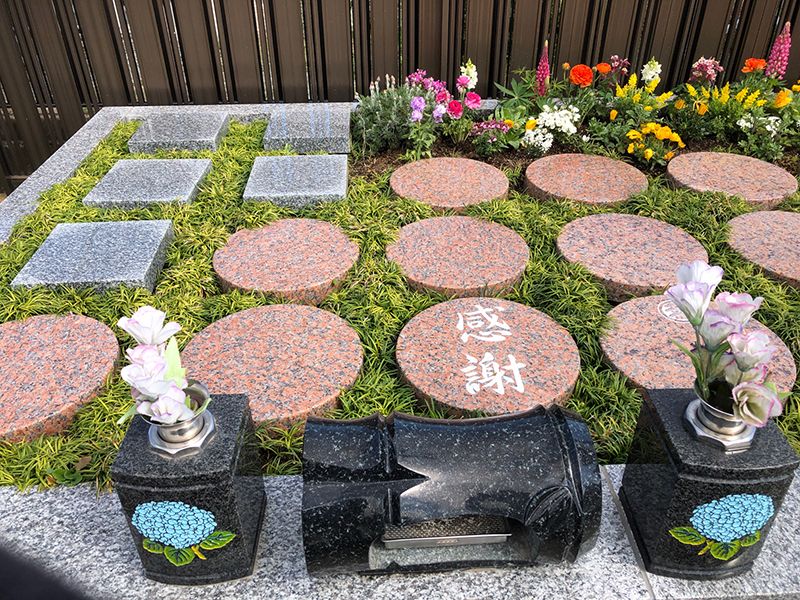 東学寺　樹木葬・花壇墓地