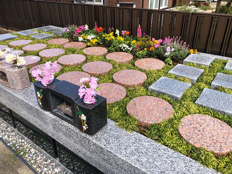 東学寺　樹木葬・花壇墓地