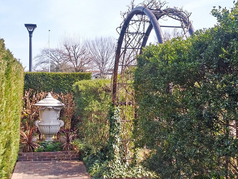 秋津ふれあいパーク　ガーデン風の苑内