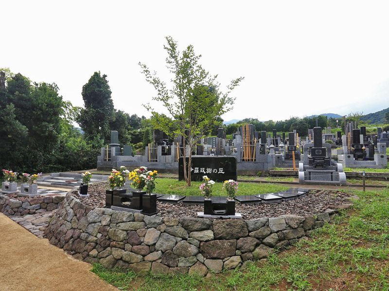 沙羅双樹の丘 能満寺墓苑