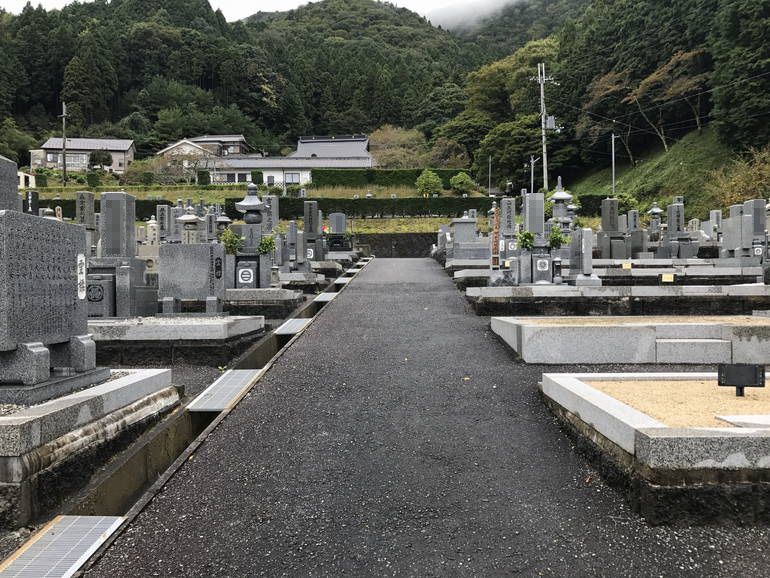 東窟寺霊園