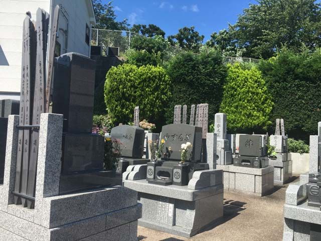 横浜南太田霊苑　緑に囲まれた墓域