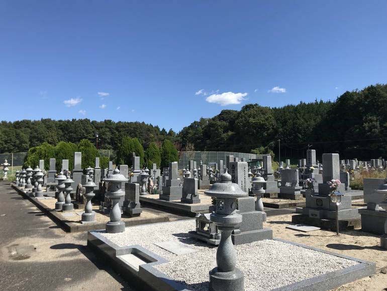 三次市黄幡墓地