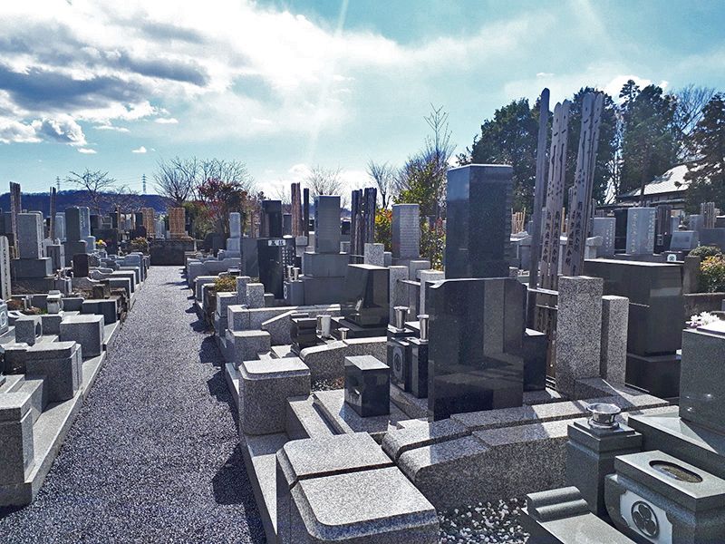 日野市営墓地　日当たりのよい墓域