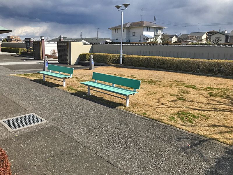 法光寺墓苑　屋外休憩ベンチ