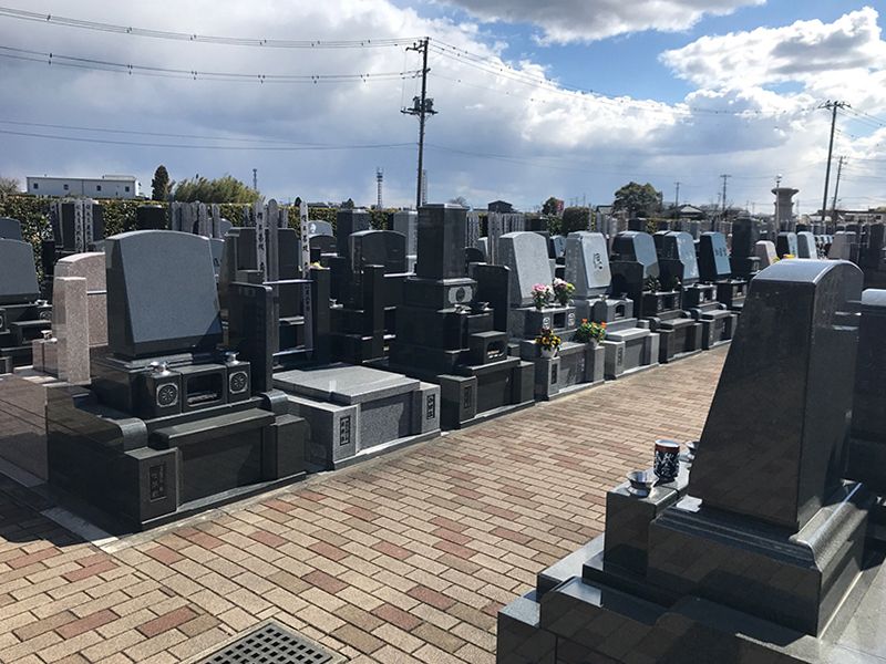 セントグリーン かすかべ聖地霊園　区画整備された墓域