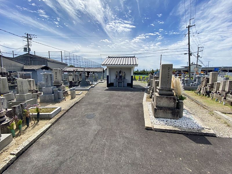 郡戸墓地
