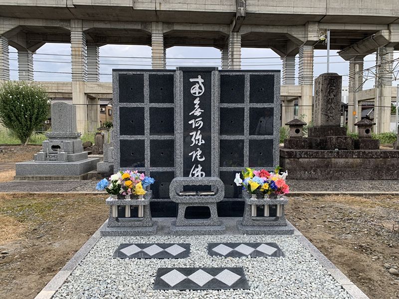 榮凉寺 のうこつぼ