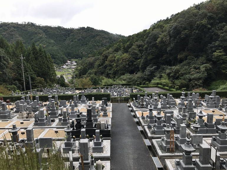 東窟寺霊園