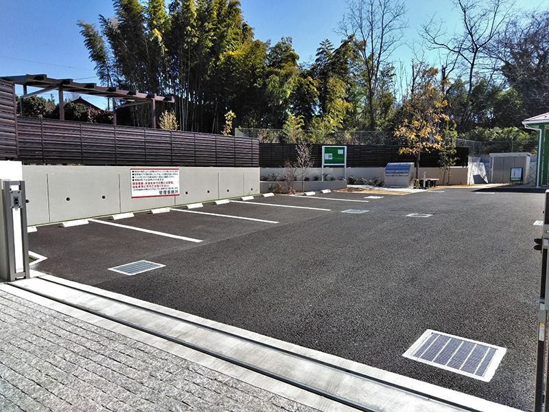 川口中央霊園　広い入口