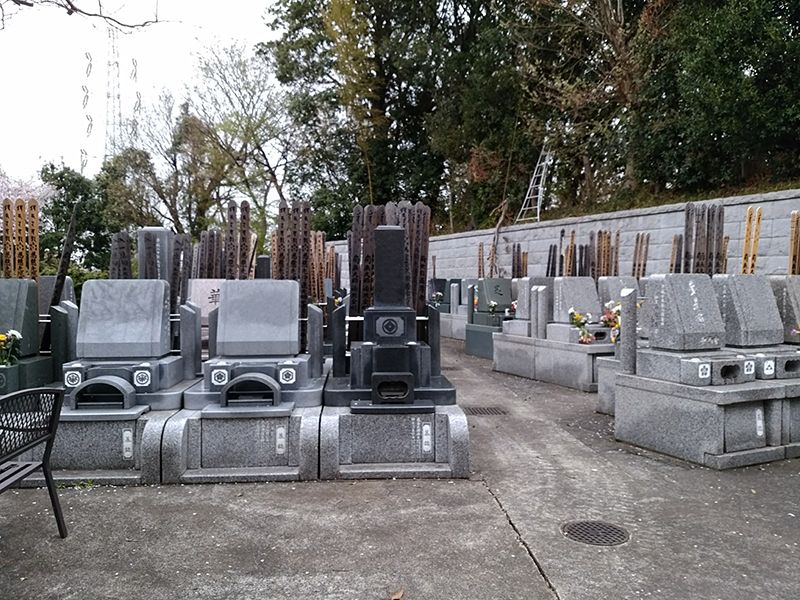 霊園やすらぎの丘　和型・洋型墓石