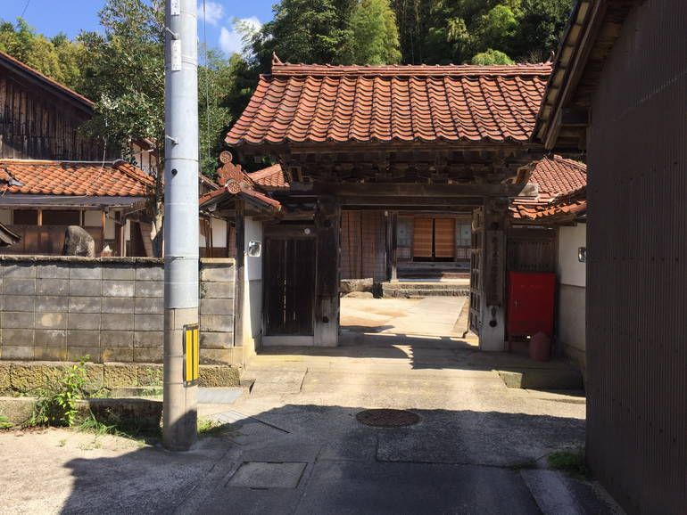 本立寺墓地