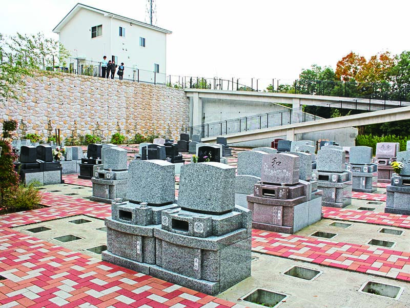 都筑まどか霊園　洋型墓石