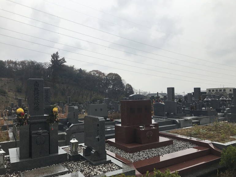 大阪狭山市営 西山霊園　和型・洋型墓石