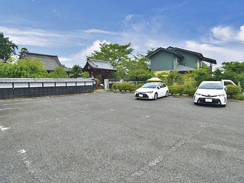 熊谷大樹の里霊園　駐車スペース